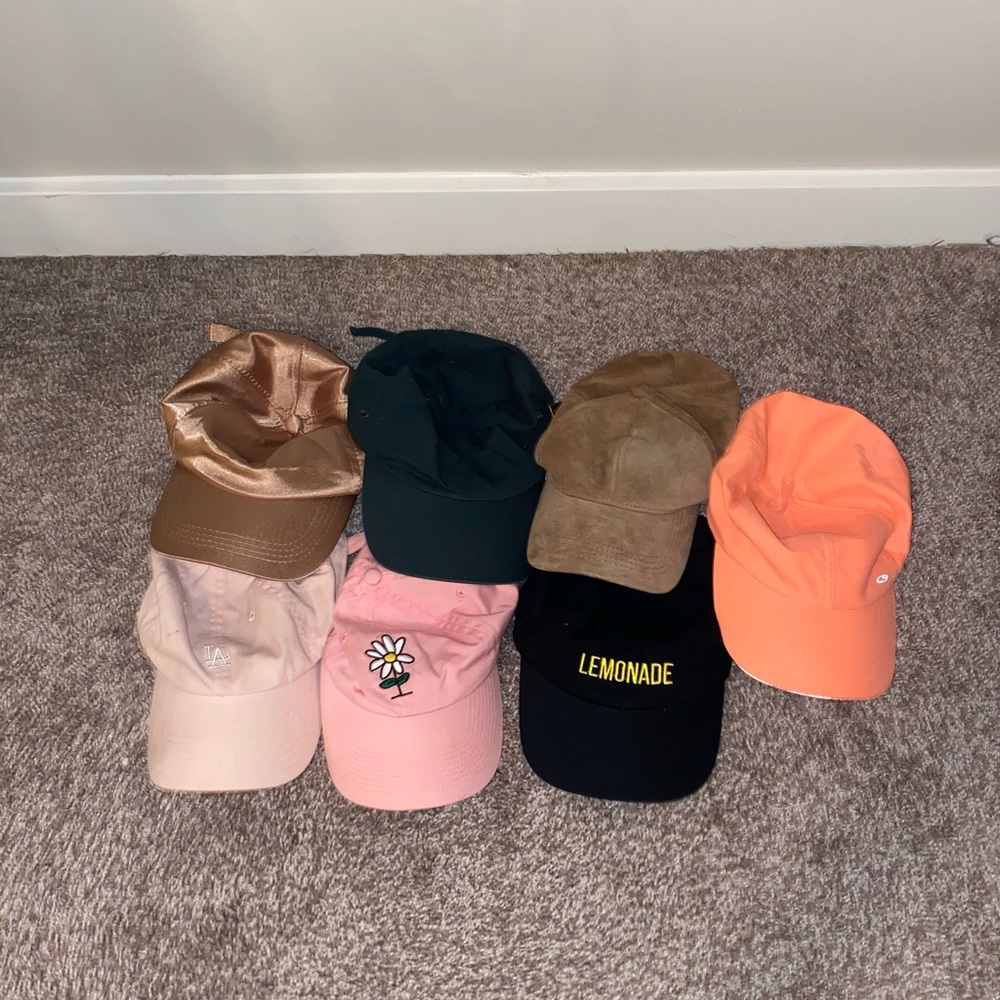 NWOT 2 FOR $15 VARIATION OF BASEBALL CAPS